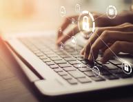 Noms de domaine en .zip et .mov : gare à la fraude éclair et en mouvement !