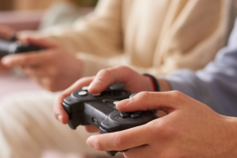 Subsonic wins against Sony
